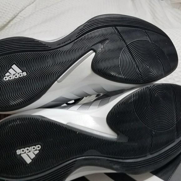 Adidas - Picture 3 of 4